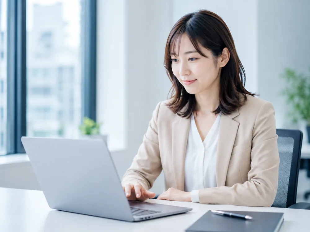 求人原稿を作成する担当者